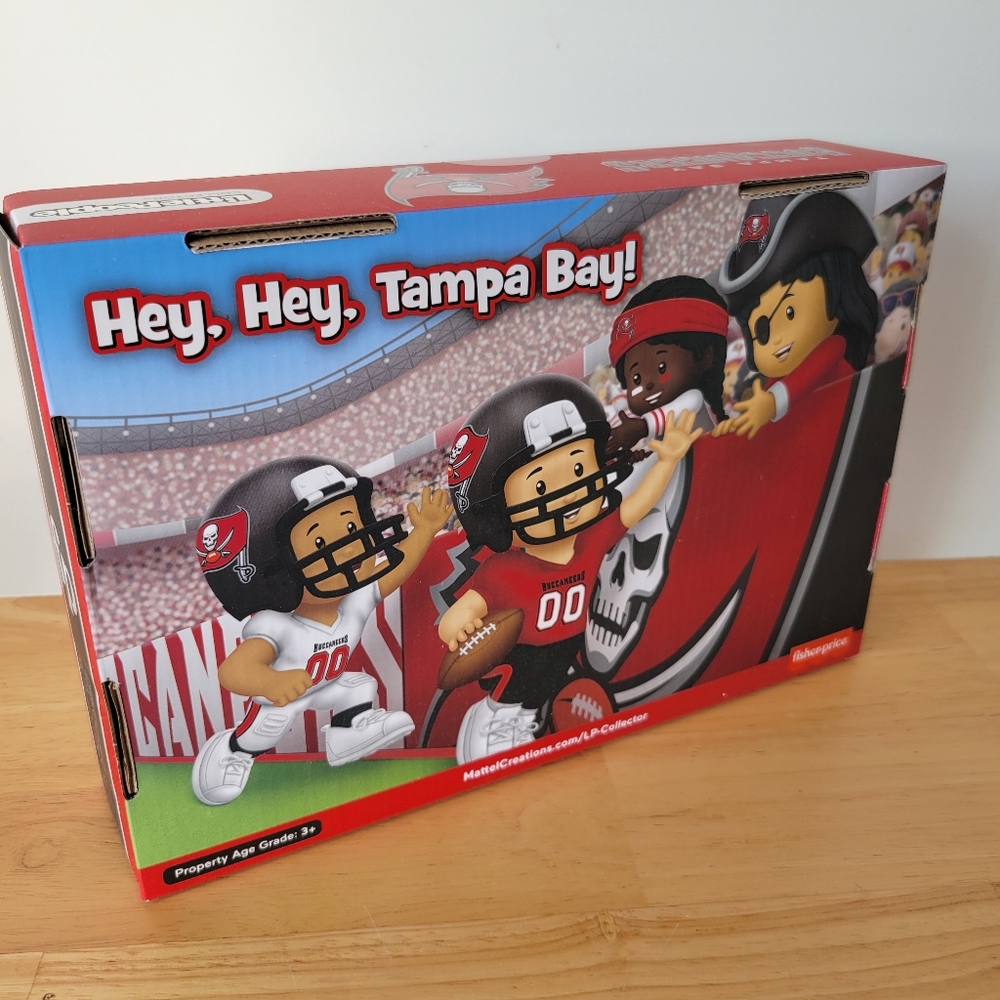 Tampa Bay Buccaneers Fisher-Price Little People Fire the Cannons NFL Collectible - Picture 4 of 7